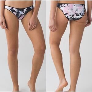 Lululemon Surf to Sand Reversible Bikini Swim Bottoms